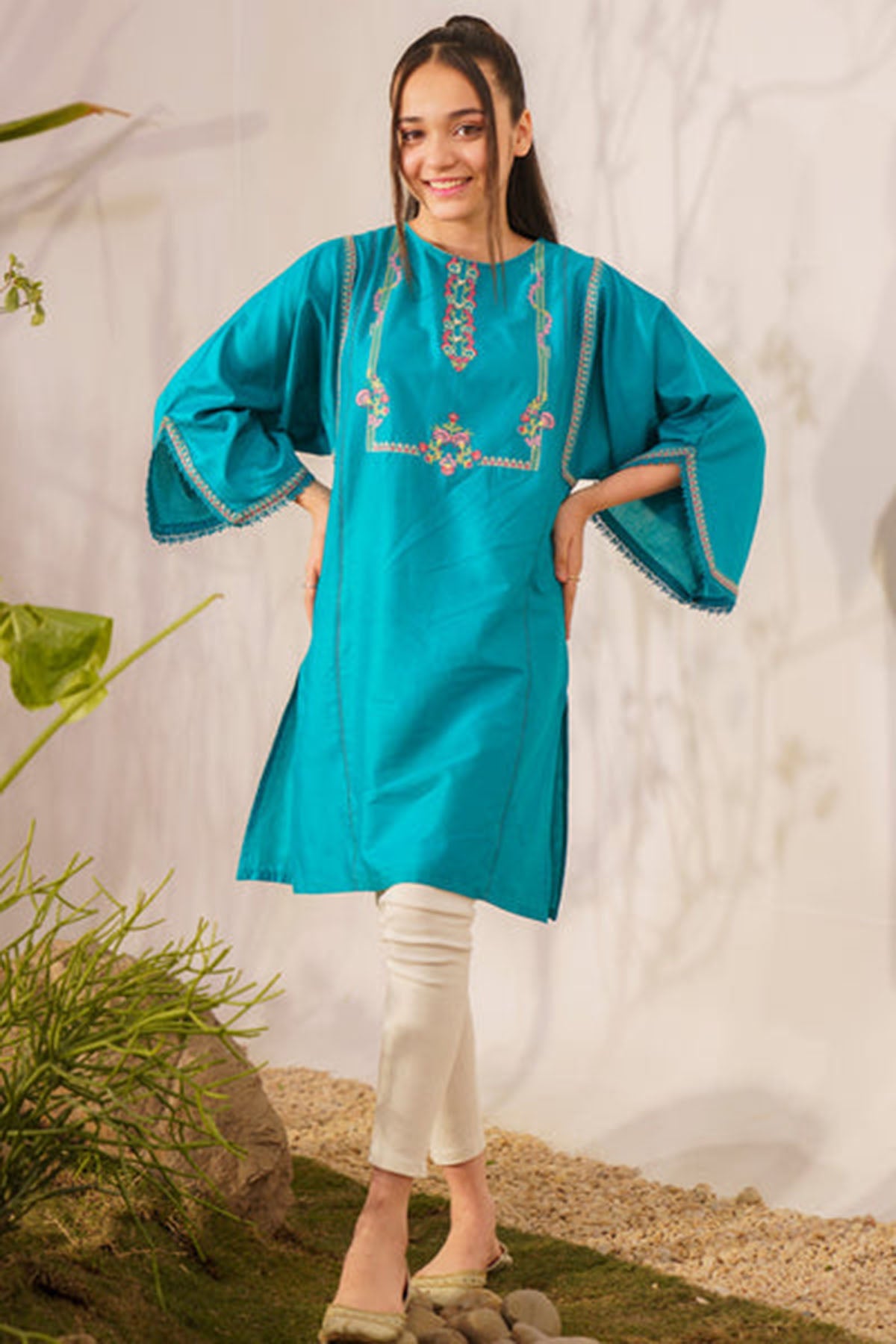 Zooj Fully Embroidered Lawn 2Pc-Ga01