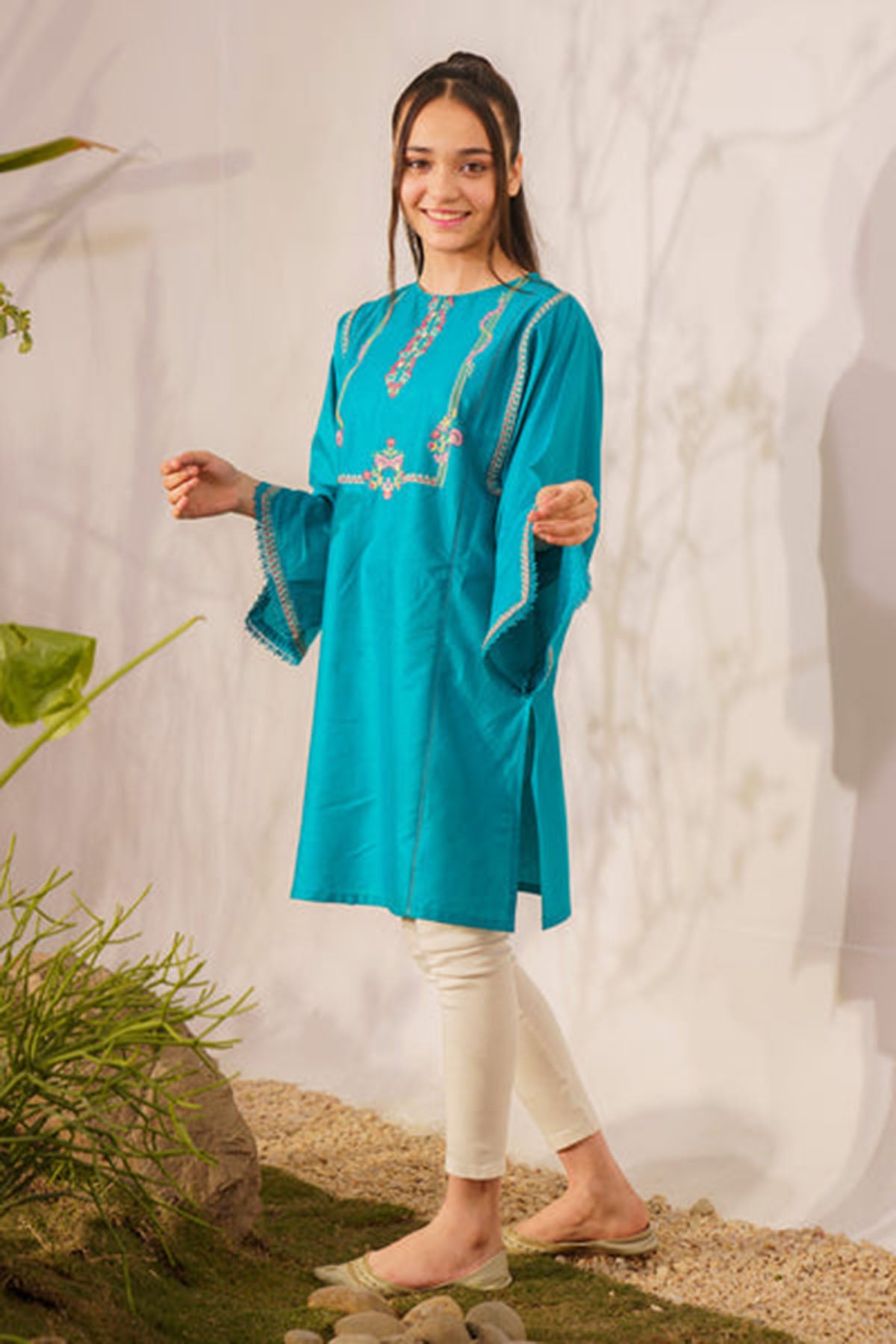 Zooj Fully Embroidered Lawn 2Pc-Ga01