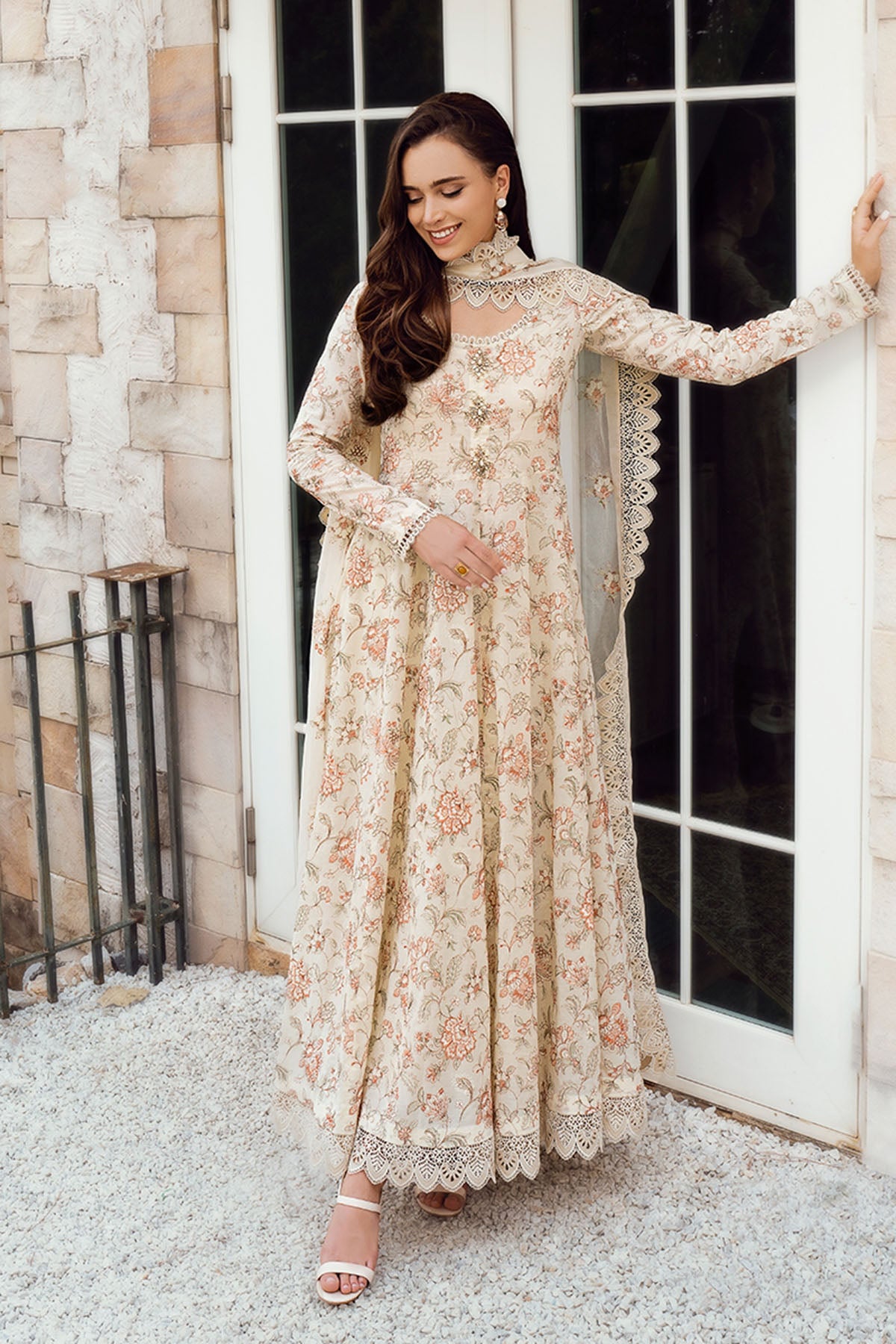 Bareeze Embroidered Lawn 3pc with Embroidered Crinkle Chiffon Dupatta - GA08