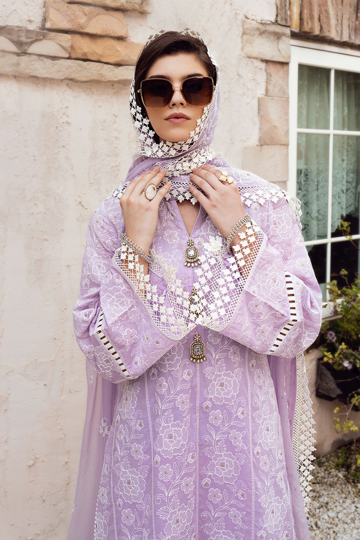 Bareeze Embroidered Lawn 3pc with Embroidered Crinkle Chiffon Dupatta - GA10