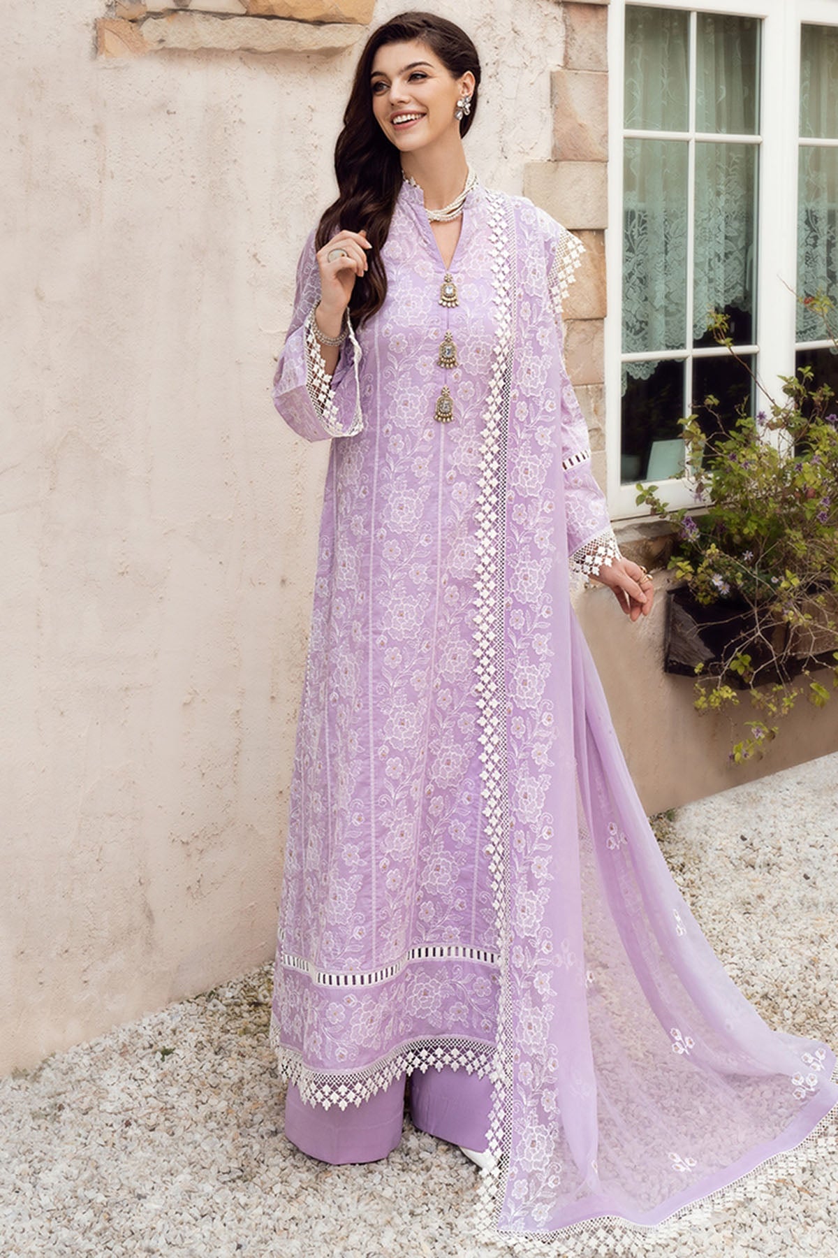 Bareeze Embroidered Lawn 3pc with Embroidered Crinkle Chiffon Dupatta - GA10