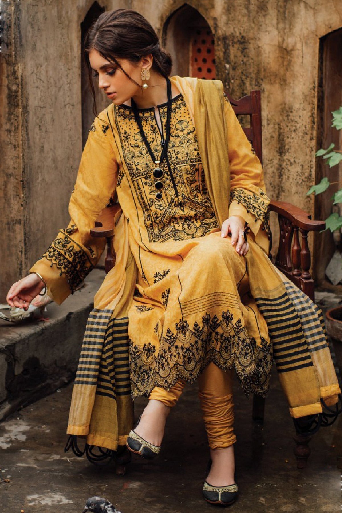 Sapphire Fully Embroidered 3Pc lawn with Oraganza dupata - GA7087