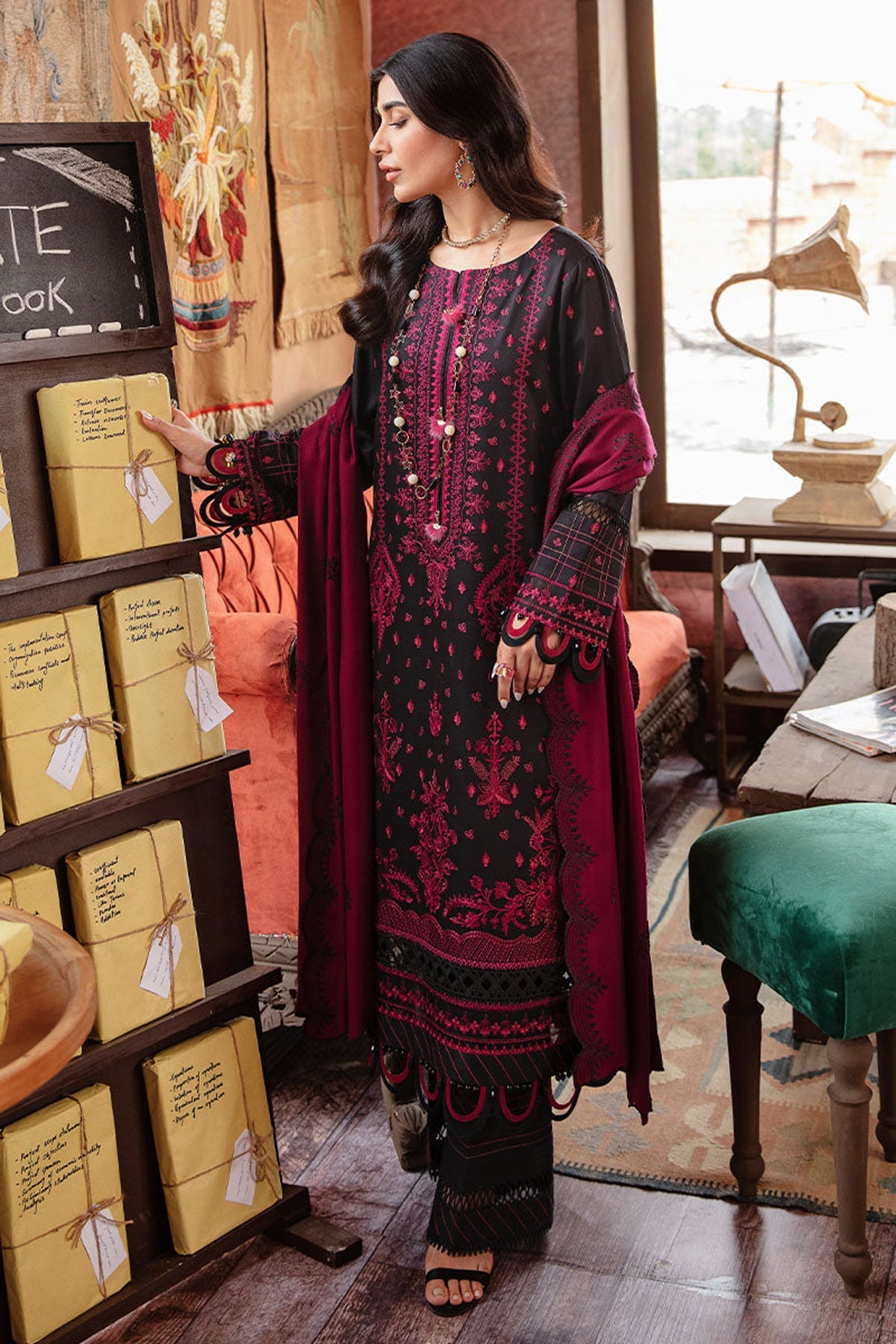 Rang Rasiya 3PC Embroidered Dhanak with Embroidered Dhanak Shawl - GA1762