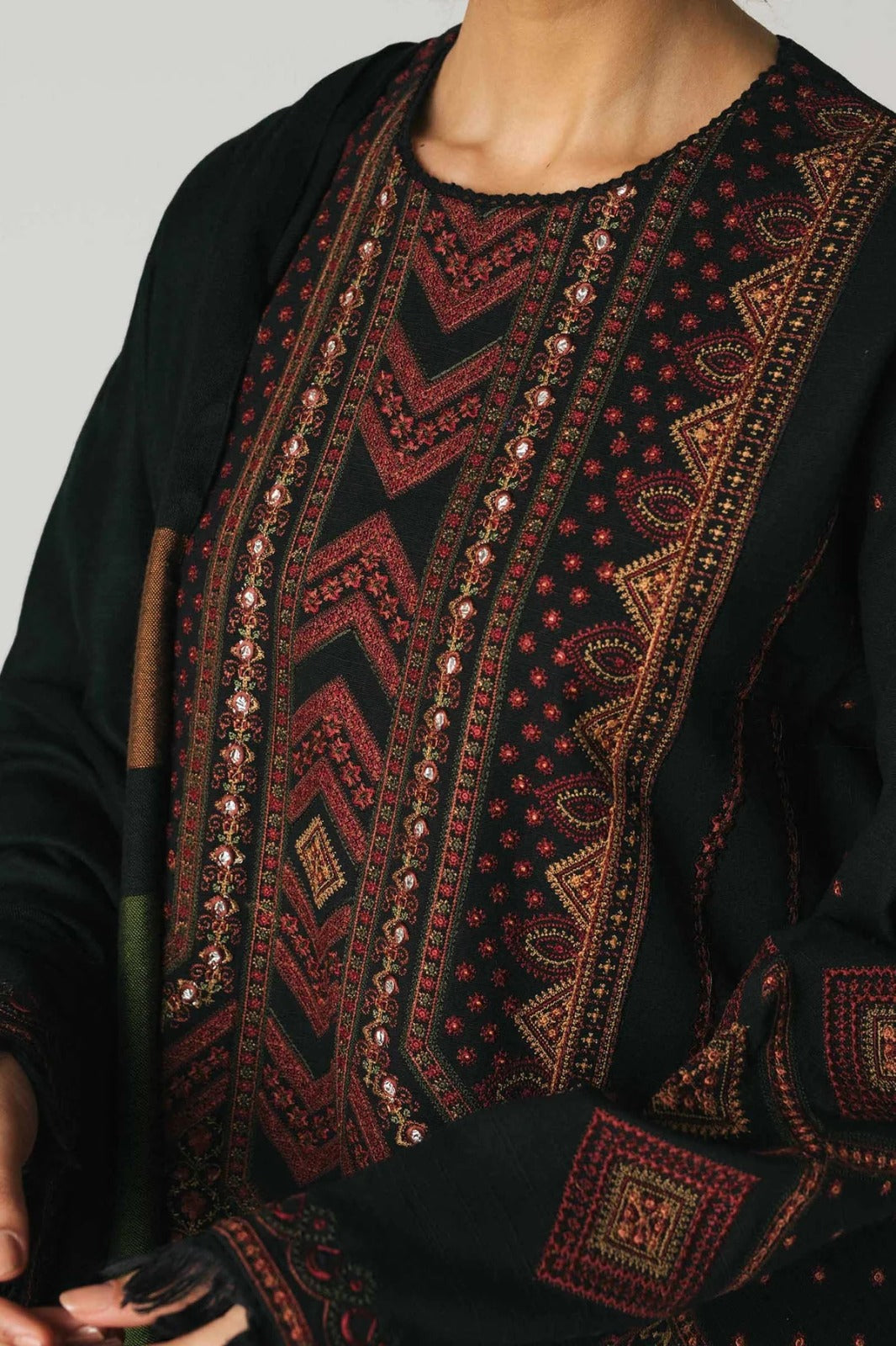 Zara shajahan Dhanak Embroidered Lawn 3Pc with Printed Slub Net Dupata-Ga1670