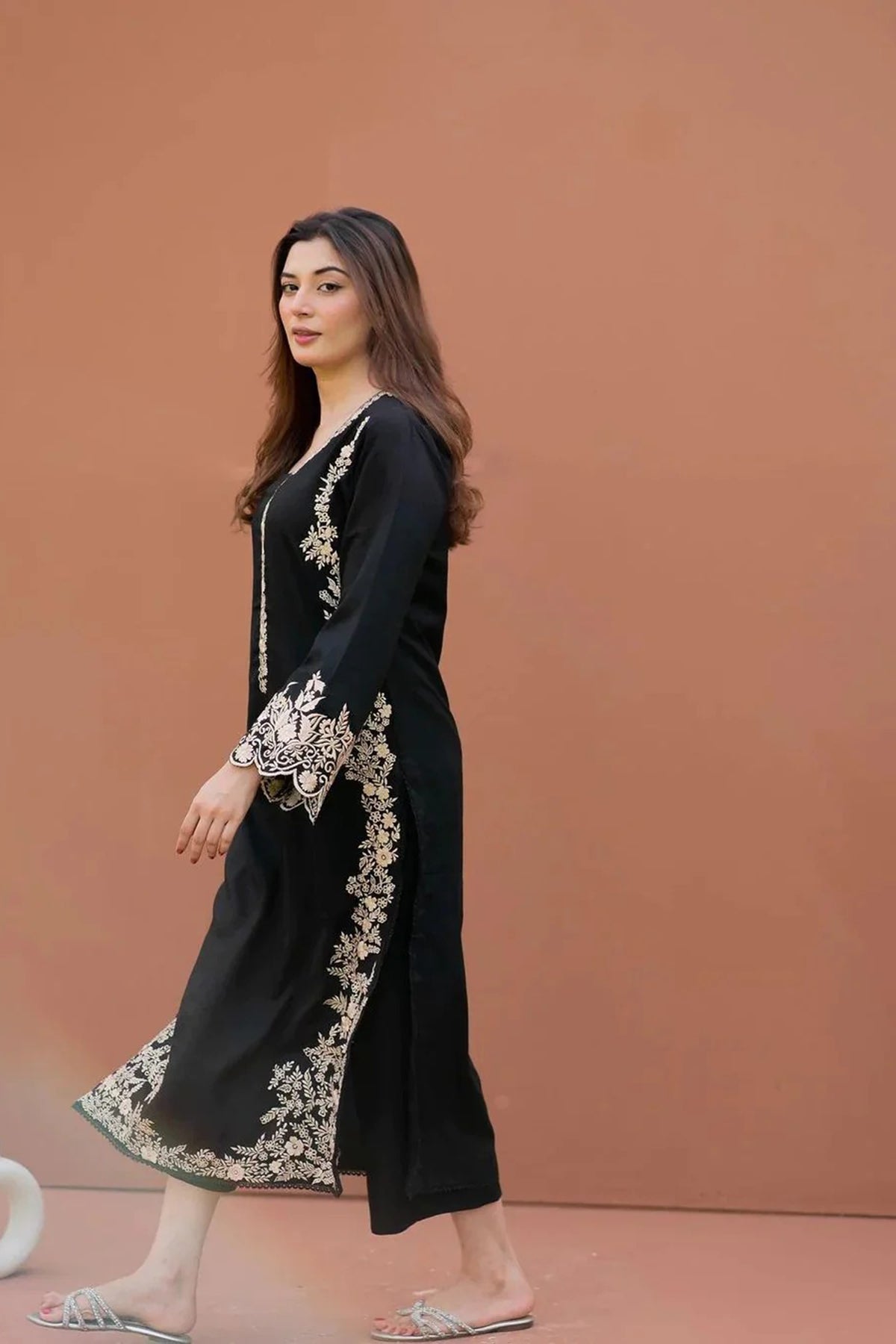 Shanzay Embroidered Dhanak 2pc - GA1775