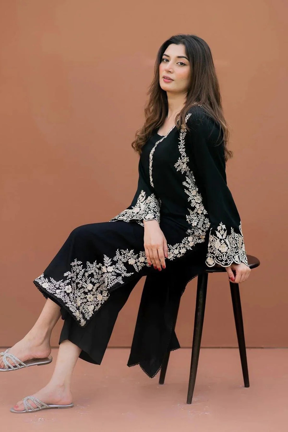 Shanzay Embroidered Dhanak 2pc - GA1775