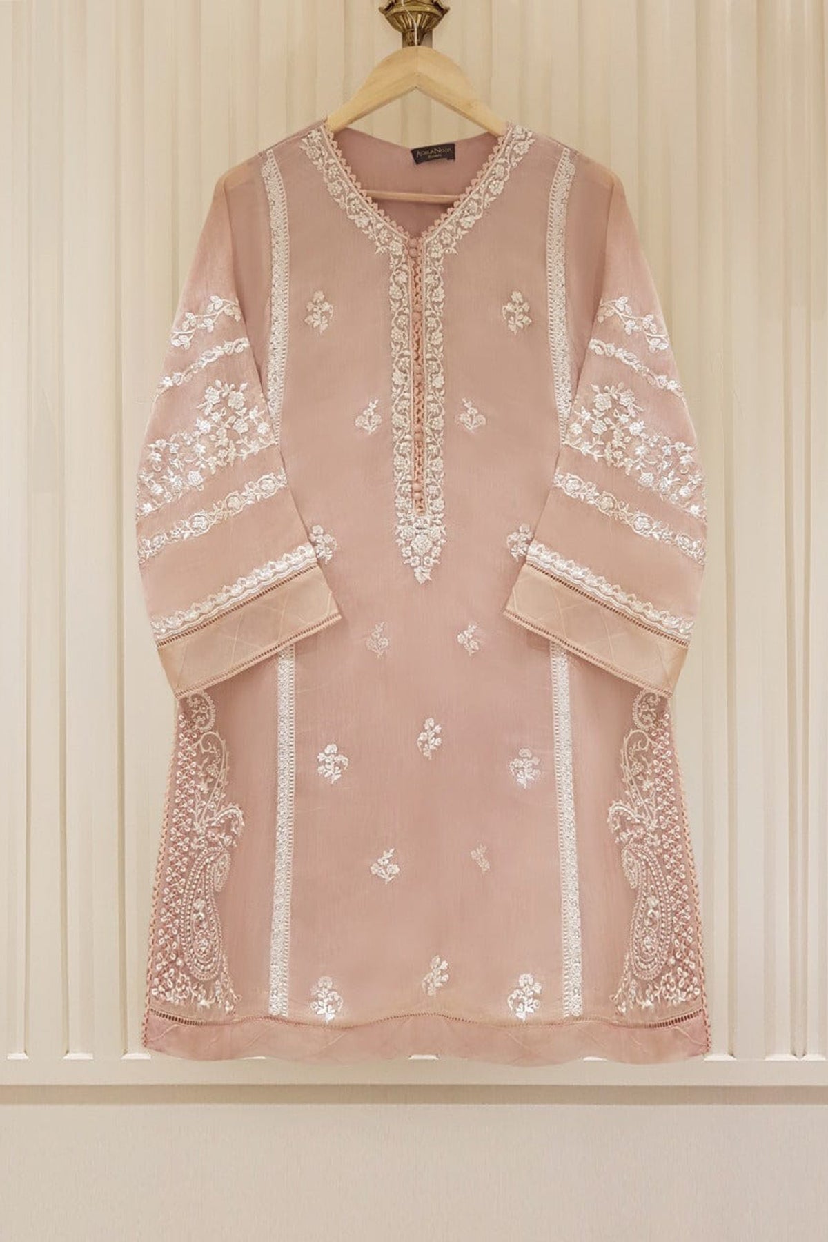 Agha Noor Heavy Embroidered 3pc with Embroidered Organza dupatta-GA1807
