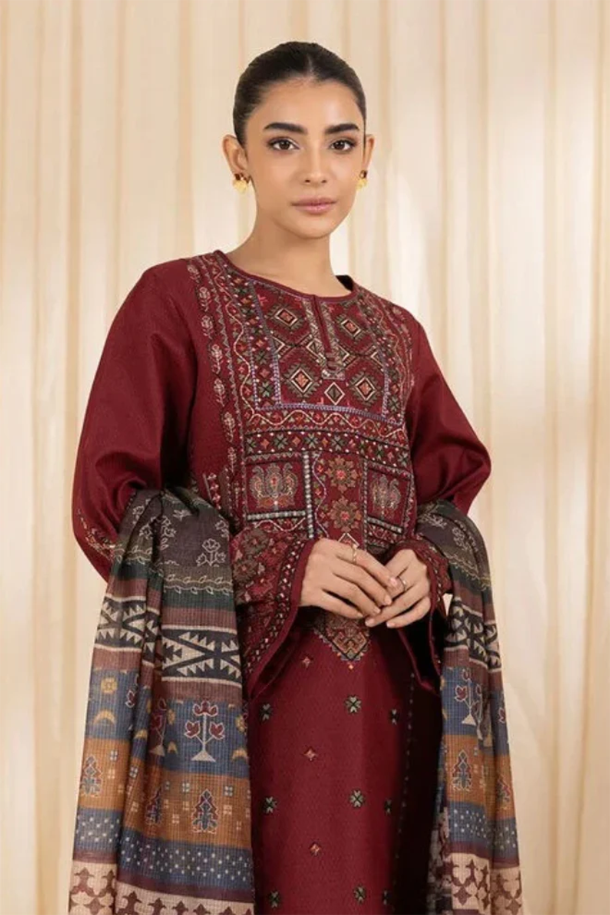Sapphire 3PC Embroidered karandi Suit with Printed Shawal -DC2080