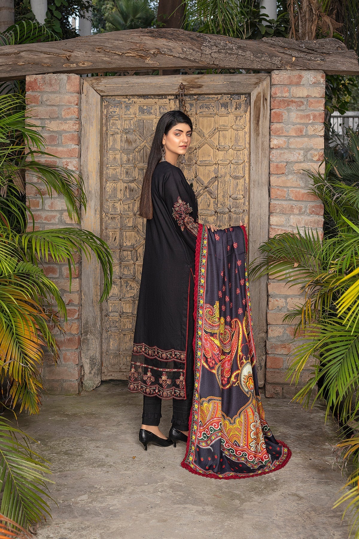 Zooj Niyosha Embroidered Dhanak 3Pc With Printed Shawal -GA1927