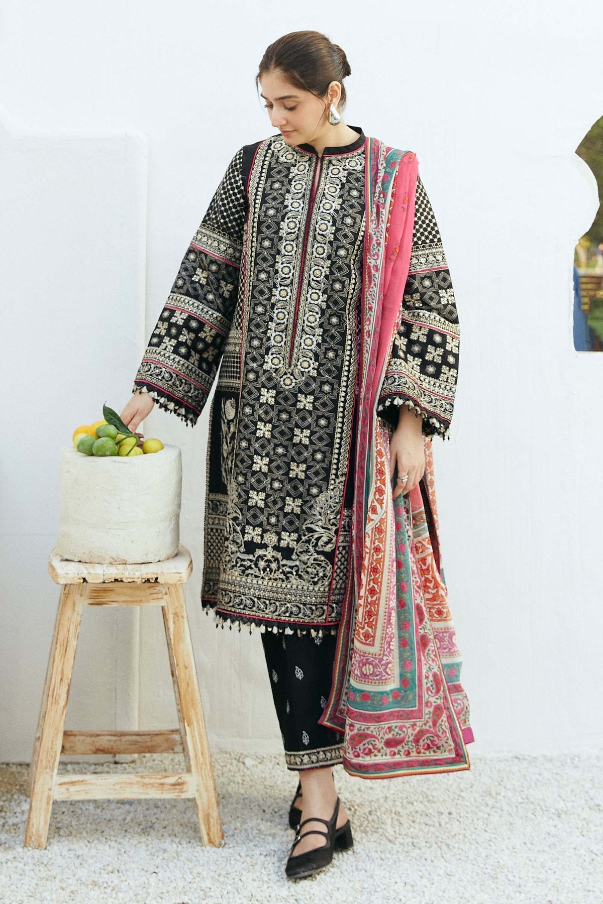 Zara Shahjahan Embroidered Dhanak 3pc with Whool Printed Shawal - GA1883