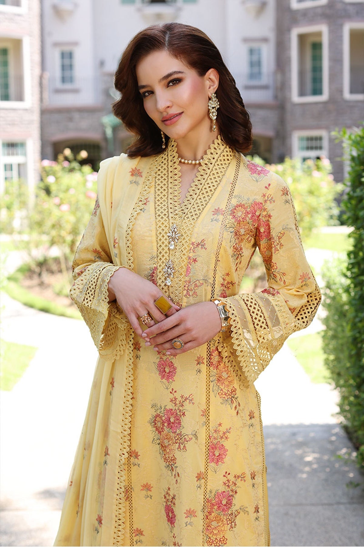 Bareeze Summer Lawn 3pc with Embroidered chiffon dupatta-GA1812