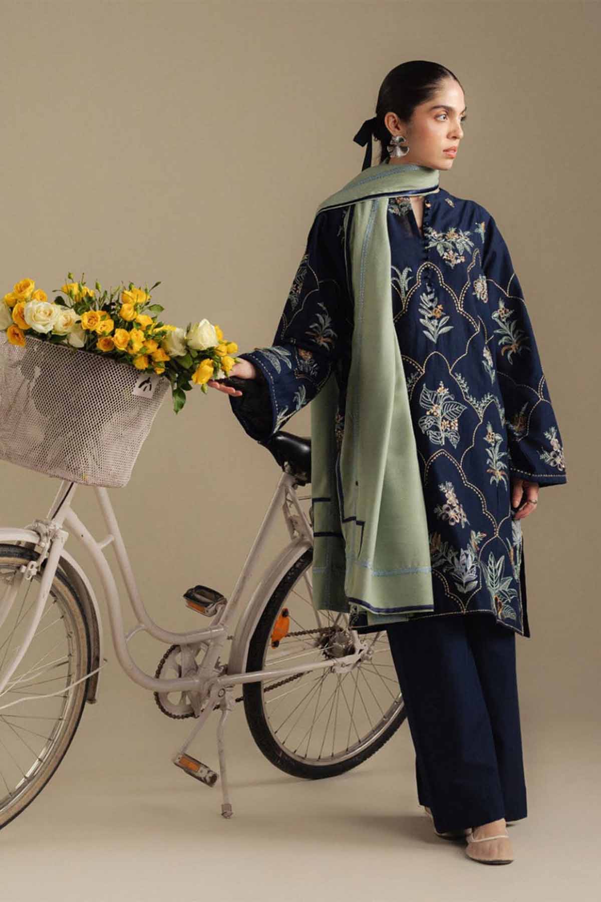 Zarashah Jahan Embroidered Dhanak 3pc with Printed Shawl- DC2115