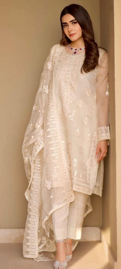 Agha Noor Heavy Embroidered  with Embroidered Organza dupatta-Ga1661
